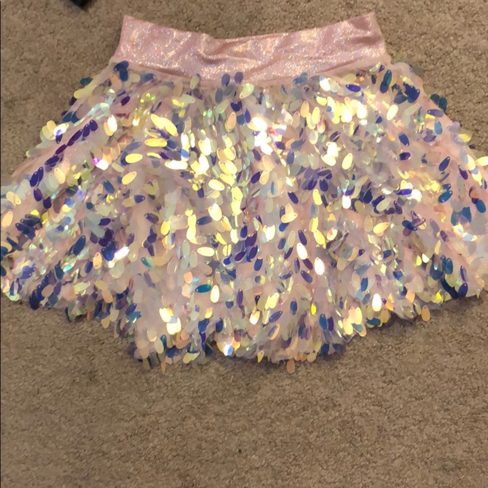 RAVE WEAR. Baby pink sequin mini skirt